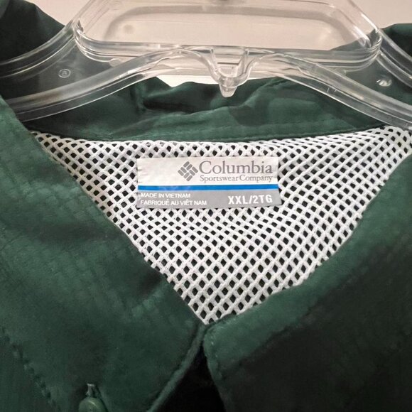 Columbia Sportswear Men's Green  Shirts - Picture 4 of 5